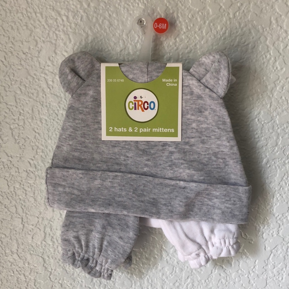 NWT Circo Set of Baby Hats and Mittens 0-6mo
